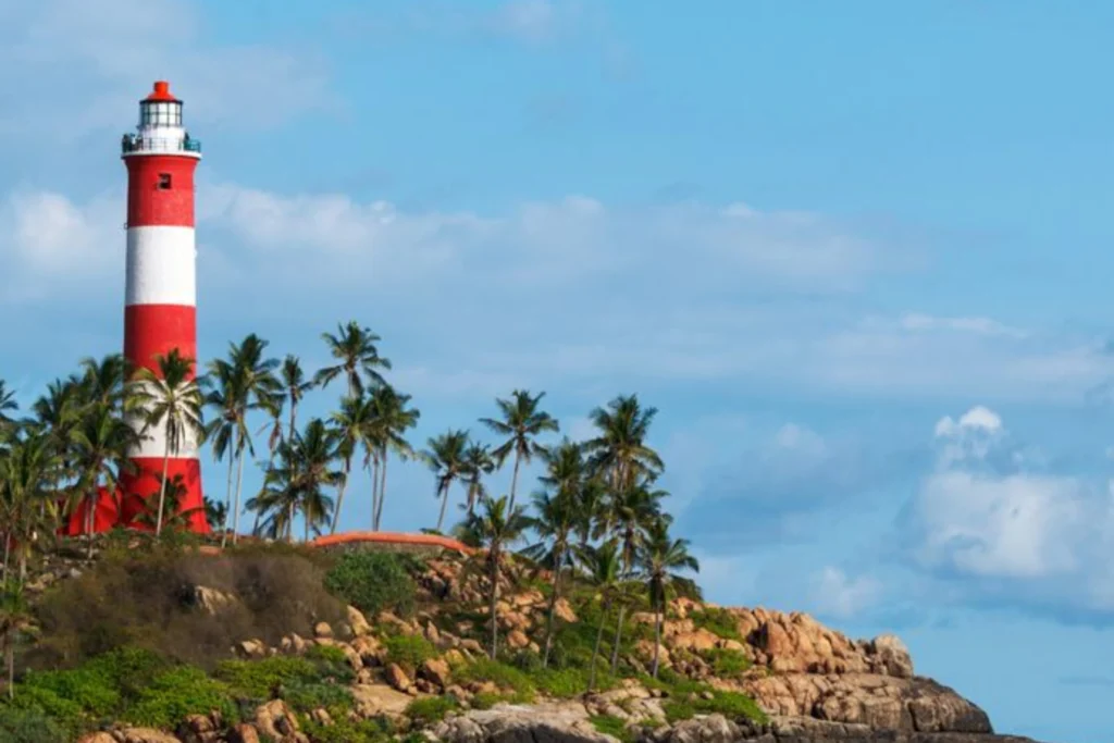 Tourist Packages in Kerala | 5N - 2N Munnar 1N Thekkady 1N Alleppey Houseboat 1N Kovalam